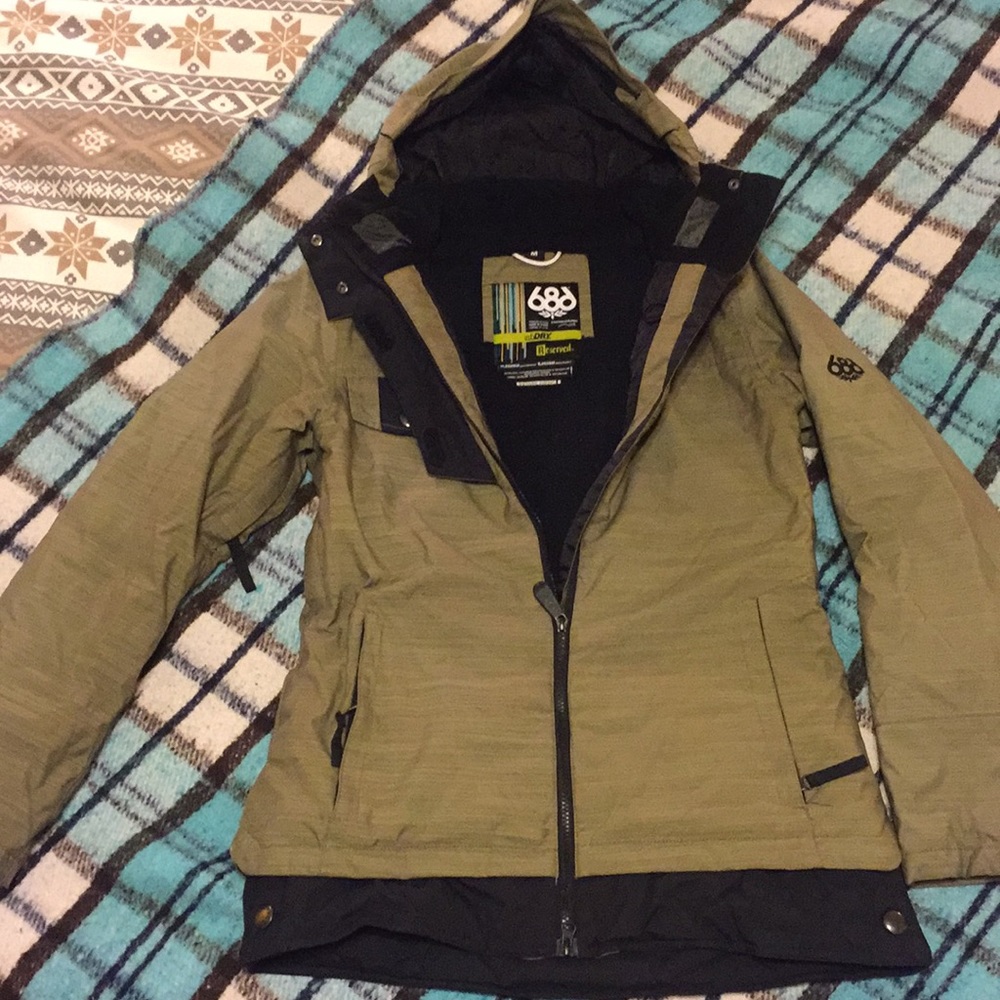 686 Snowboarding Jacket